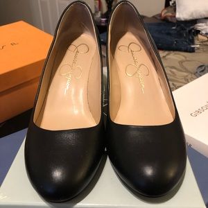 GUC Jessica Simpson Wedges